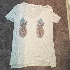 NWT VS PINK SUPER SOFT TEE