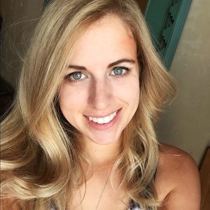 Meet your Posher, Anneliese