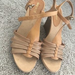 Tan Nine West wedges size 8