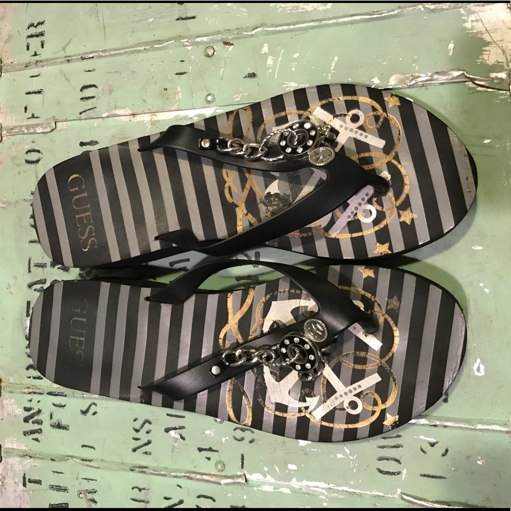 Guess flip flops