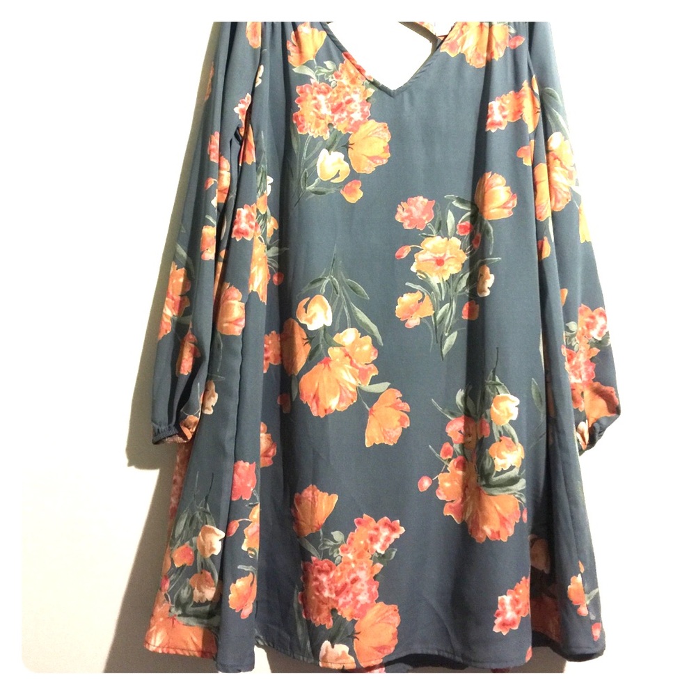 ‼️SALE‼️ NWT Peach Love floral dress