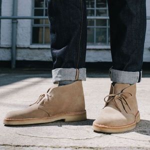 Clarks Suede Desert Boot in Taupe