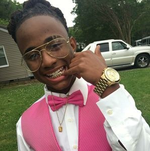 Meet your Posher, Renee