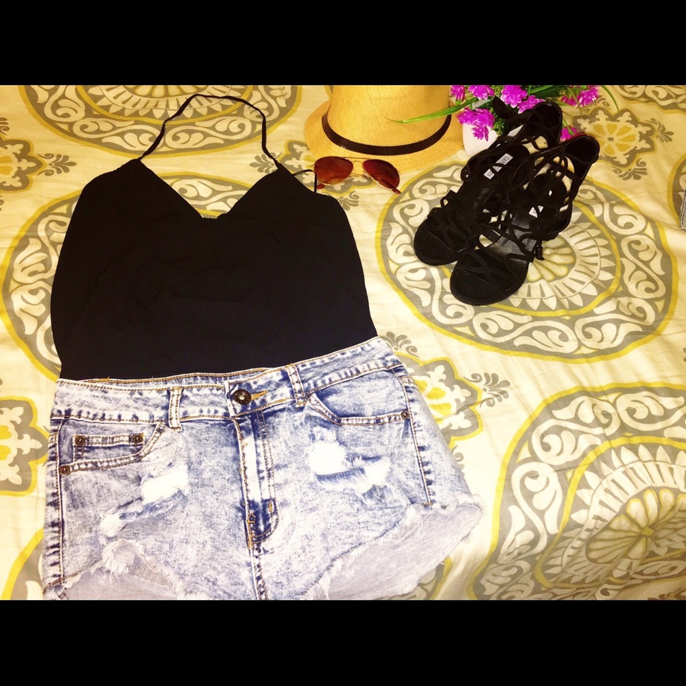 Halter top
