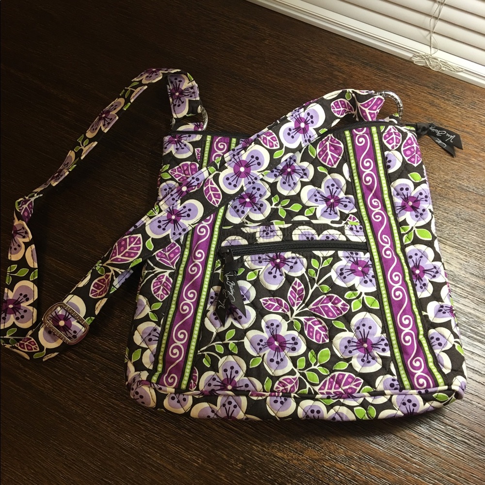 Vera Bradley cross body bag- great condition