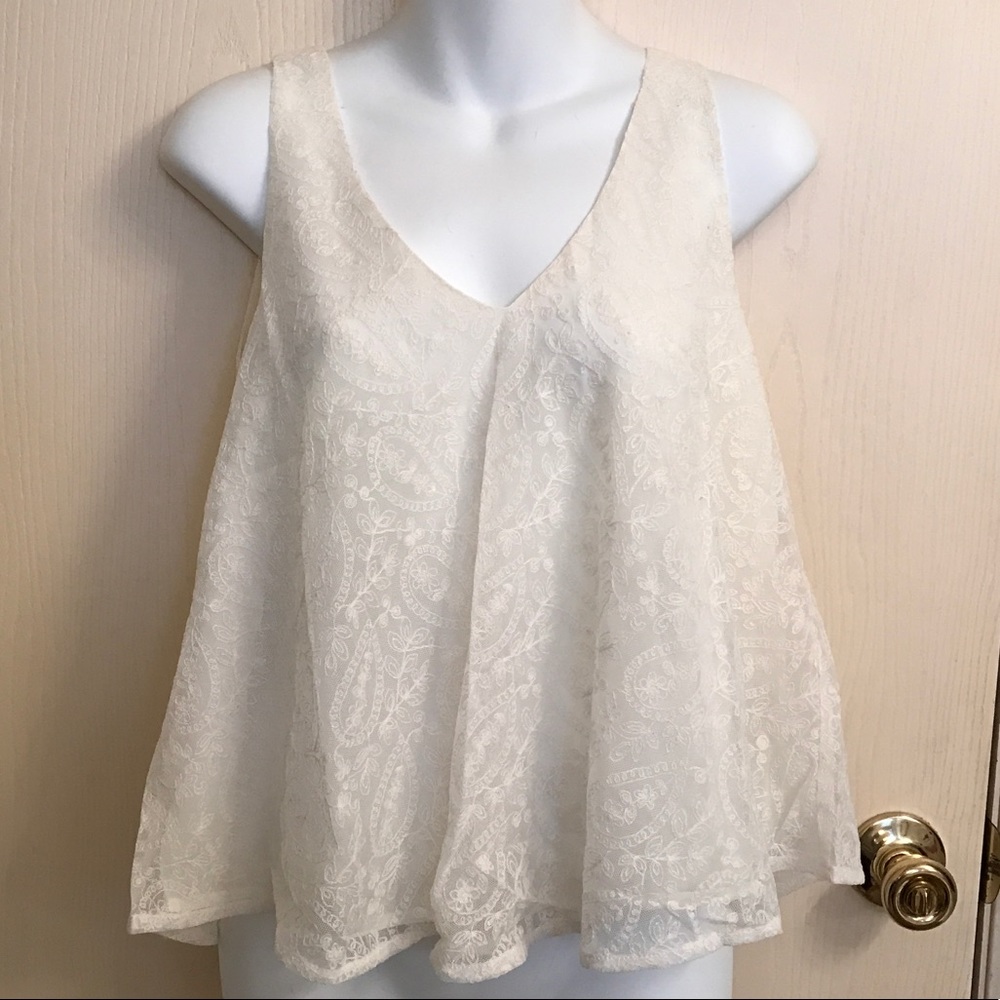 (Small) Paisley Crochet Lace Tank Top - Picture 3 of 5