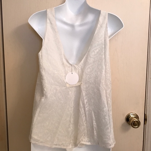 (Small) Paisley Crochet Lace Tank Top - Picture 5 of 5