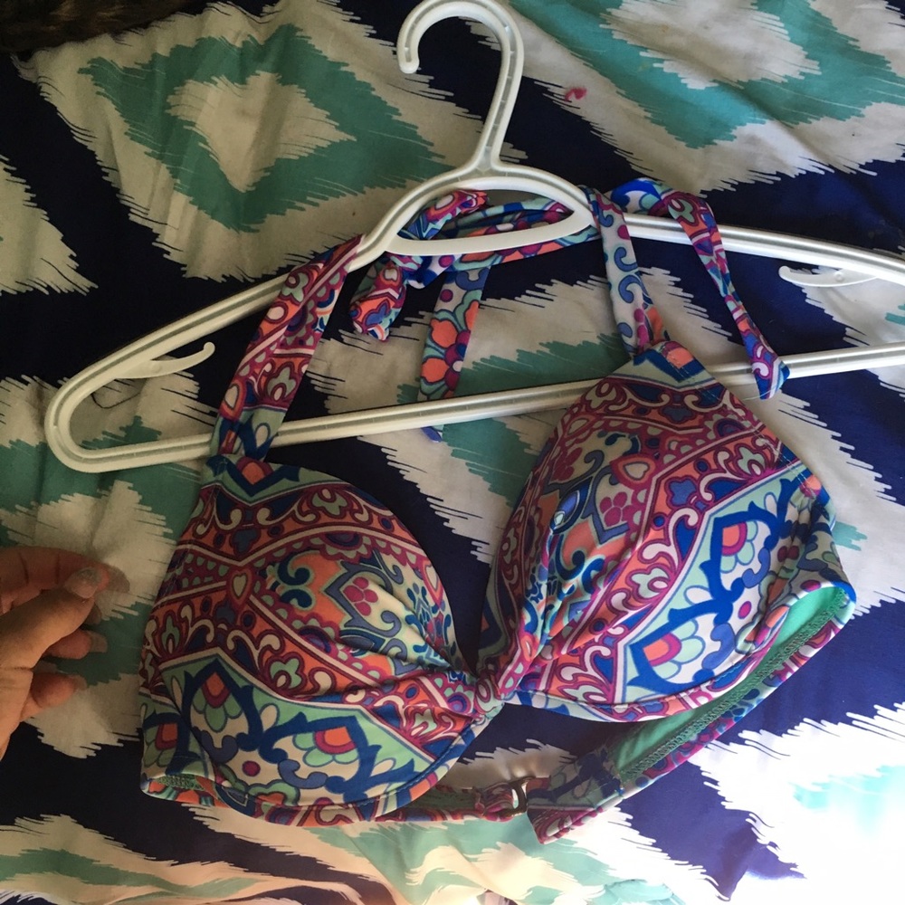 Halter bikini top