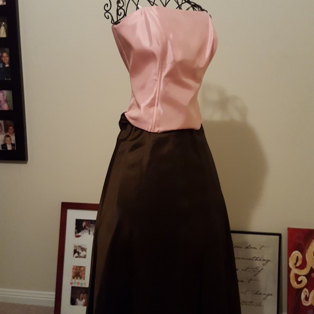 2 pce strapless satin top and full length skrt