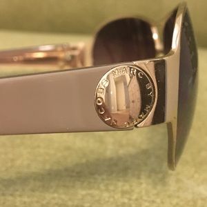 Marc Jacobs Gold Ribbed Aviators