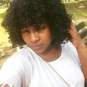 Meet your Posher, Ebony