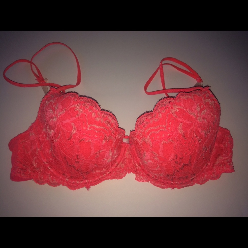 VS PINK Date Lightly Lined bra