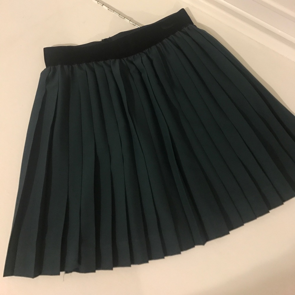 NEW H&M Mini Skirt