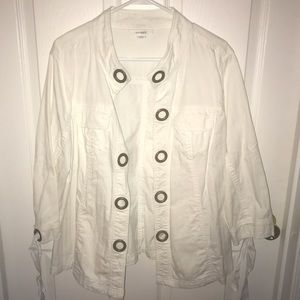 ⭐️FLASH SALE⭐️ White jacket with ring detail