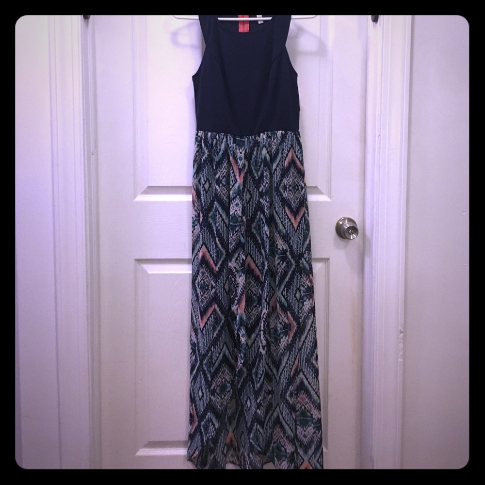Maxi dress, never worn!