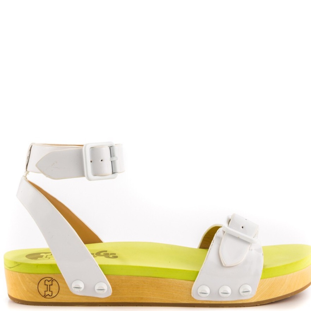 🆕FUNKY RETRO Floggs Sandals