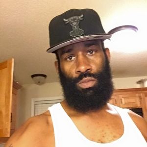 Meet your Posher, Derrick