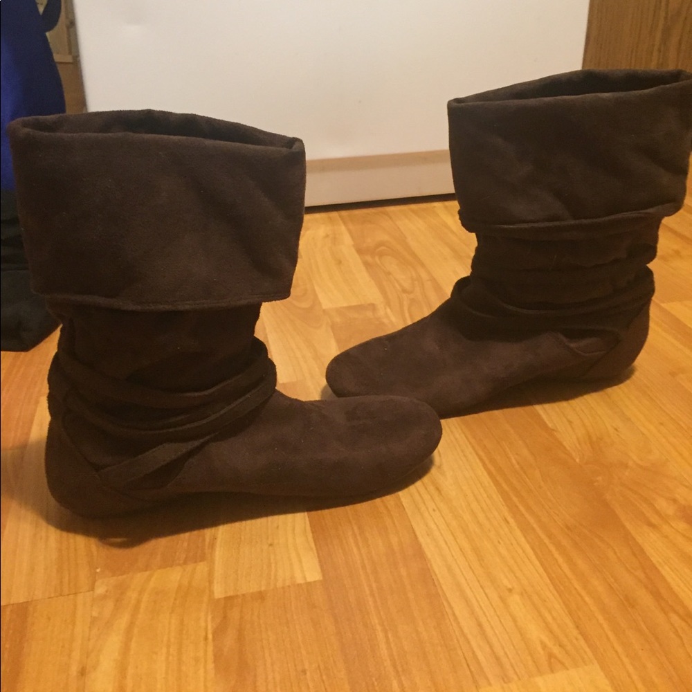 Suede boot