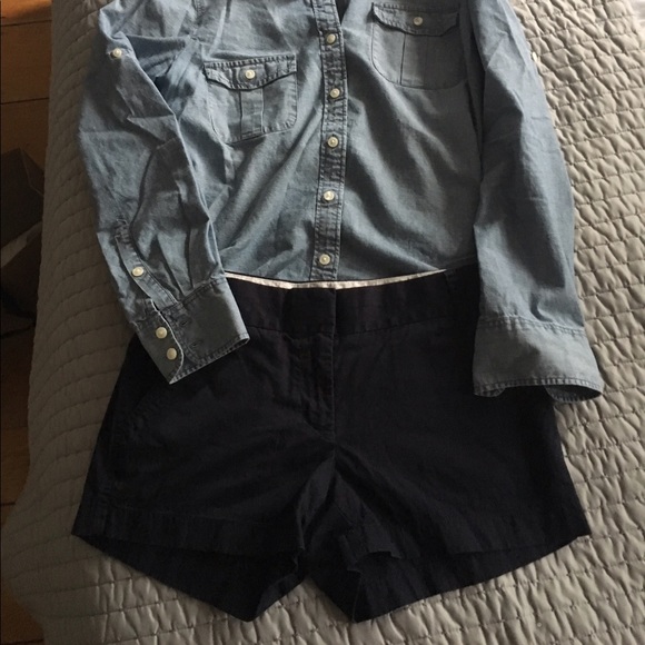 Navy Jcrew chino shorts size 2, EUC - Picture 1 of 1