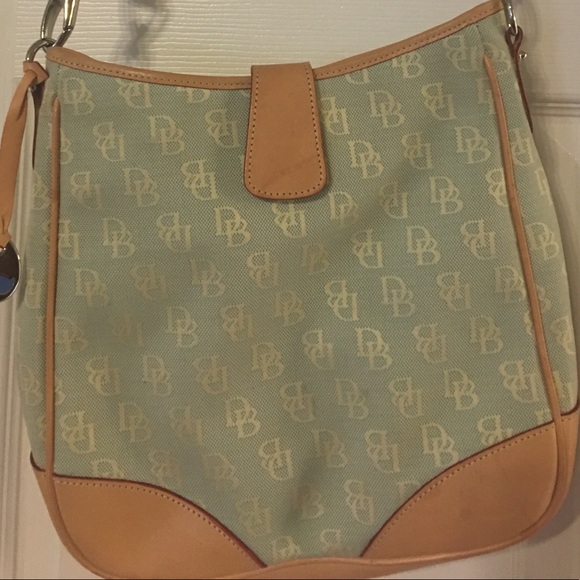 Dooney and Bourke mint green purse. - Picture 4 of 4