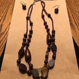Faux wood necklace & earring set Perfect & Stylish