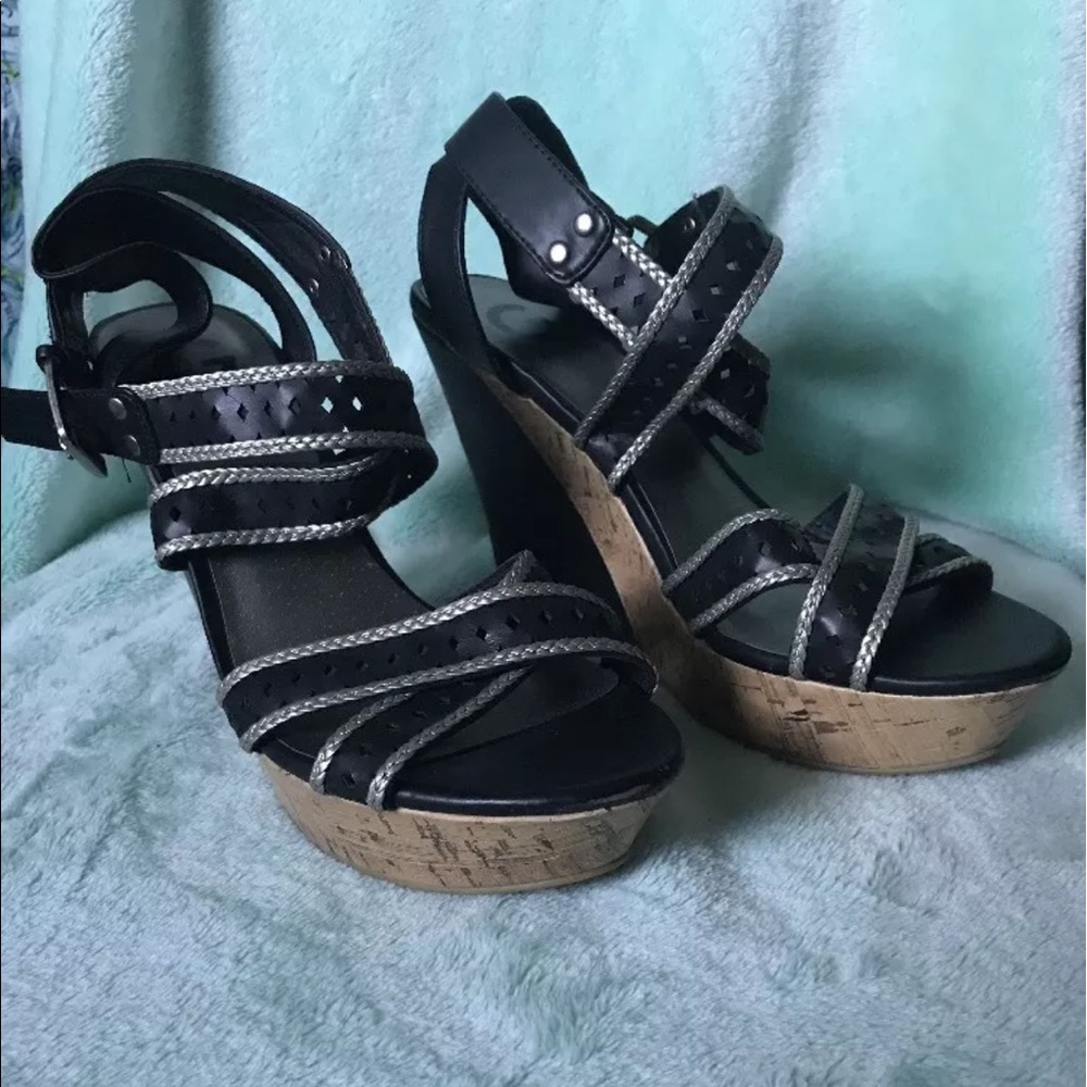 G by Guess Wedge Sandals Size 10