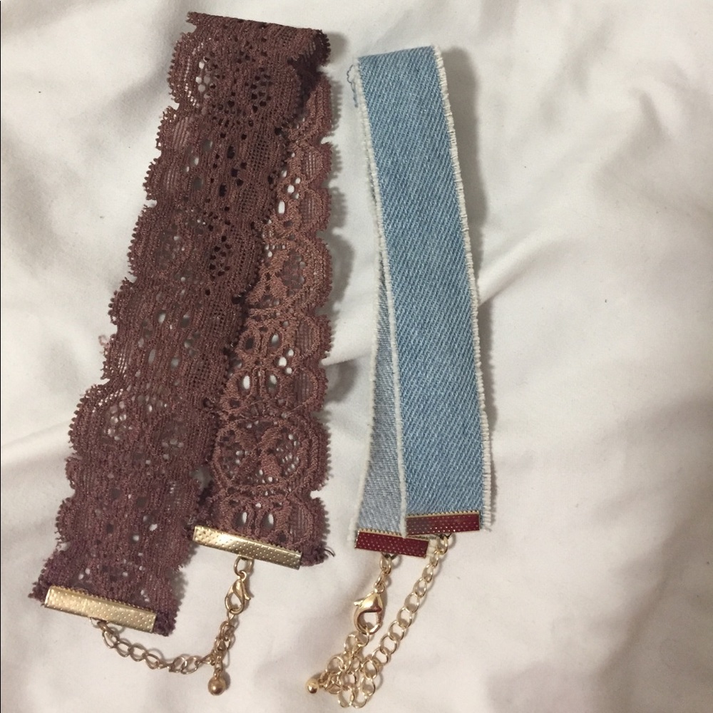 Chokers will be sold together
