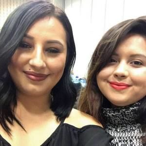 Meet your Posher, Denise