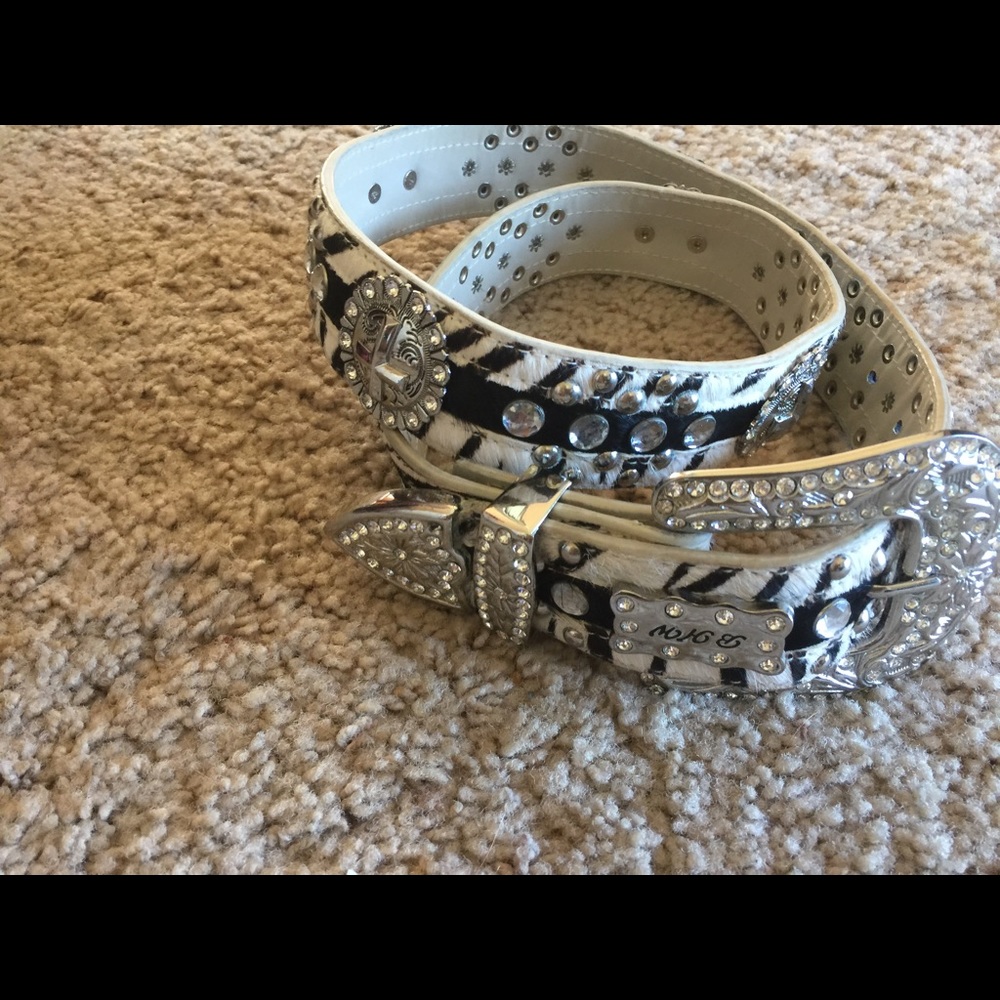 Cattelac Cowgirl limited edition belt Sz L
