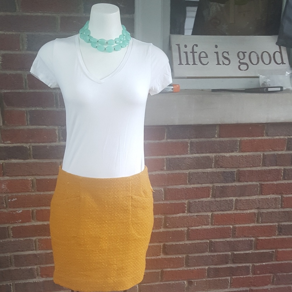 Outback Red Mustard/Gold skirt