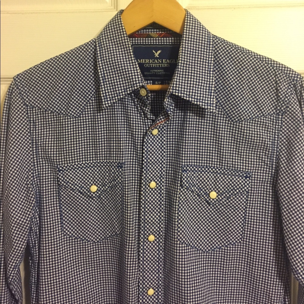 American Eagle Outfitters Long Sleeve Shirt