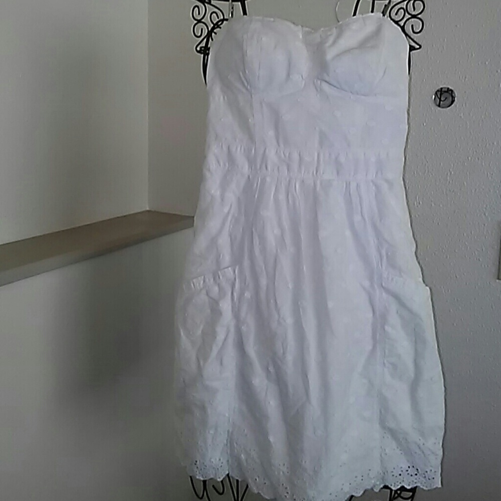 ✨SOLD American Eagle Outfitters Strapless Dress