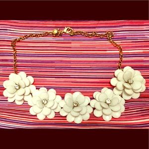 EUC J. Crew White Flower Statement Necklace