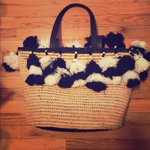 ⚫️⚪️NWT ALICE & OLIVIA / B&W : STRAW TOTE⚪️⚫️