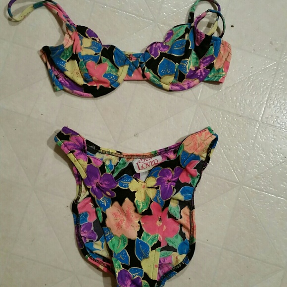 Bikini - Picture 4 of 7