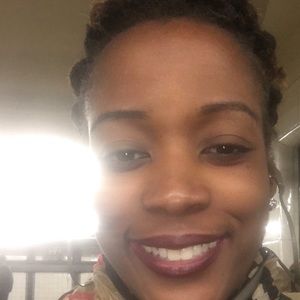 Meet your Posher, Jamila