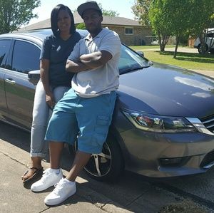 Meet your Posher, Monique