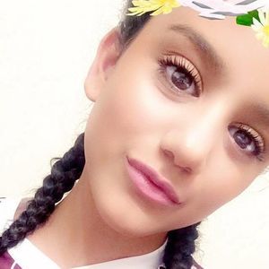 Meet your Posher, Evelyn