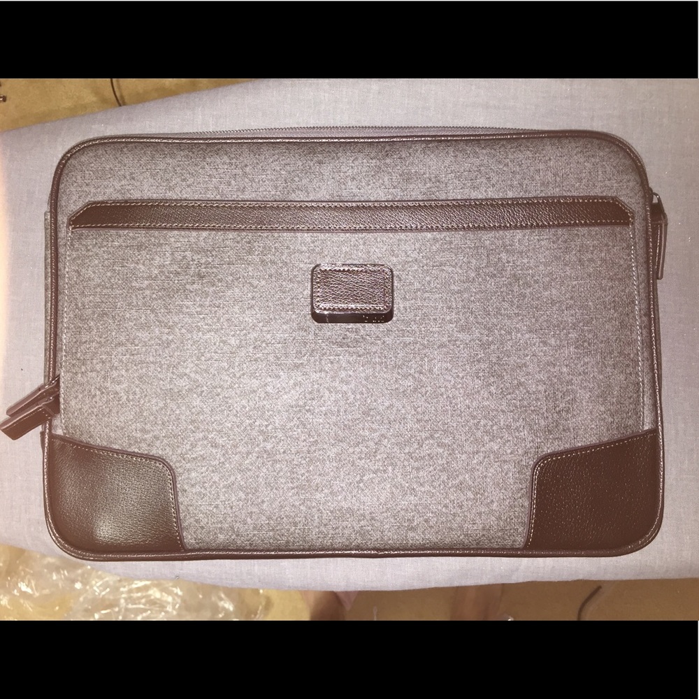 Brand New Tumi Sleeve for Laptop/ iPad Pro