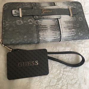 Guess clutch / wallet