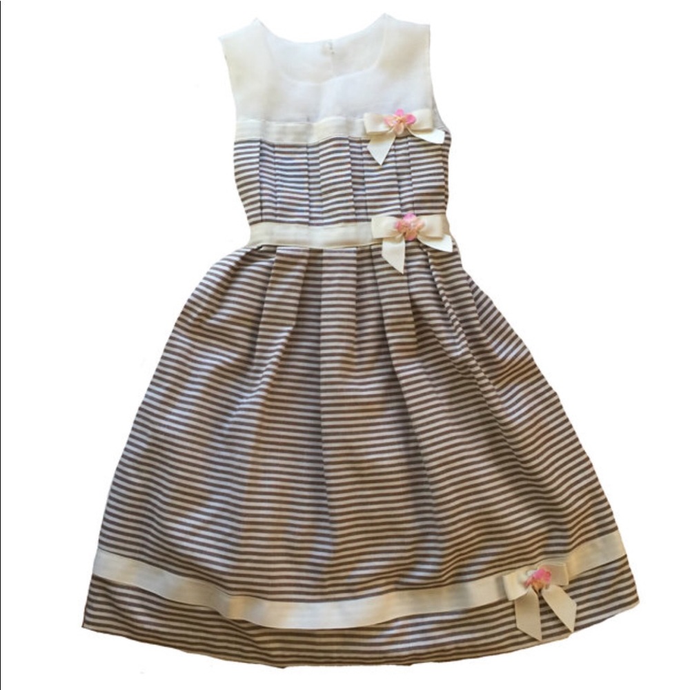 Iris & Ivy Brown Floral Dress