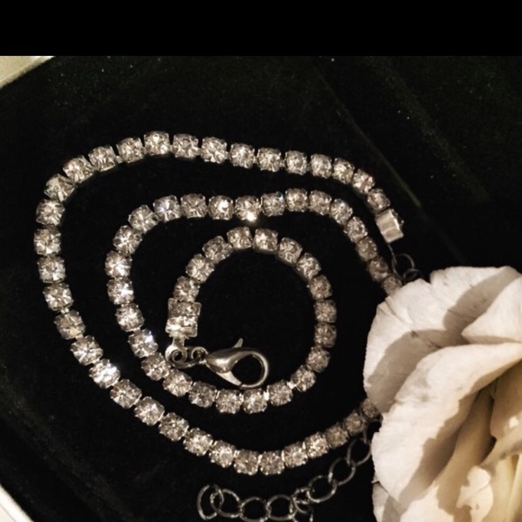 🆕 (H24) Crystal Choker - Picture 3 of 4