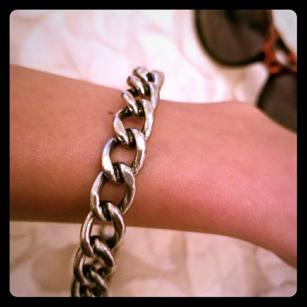 Vintage chain bracelet bangle
