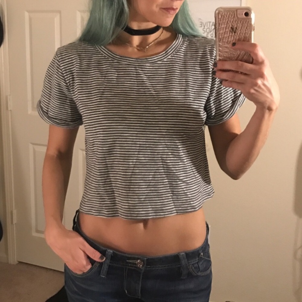 🎉NWT🎉 Striped cropped tee