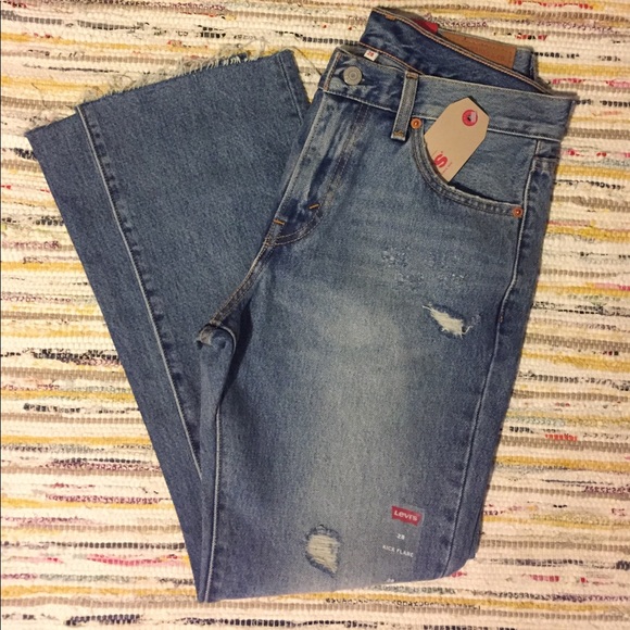 Levi's Mohave Kick Flare Distressed Jean size 28 - Picture 2 of 6