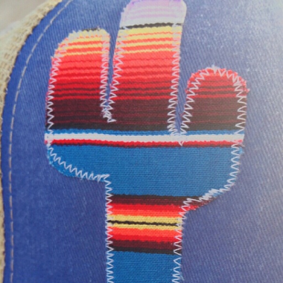 Boho Distressed Womens Trucker Hat Serape Cactus - Picture 3 of 4