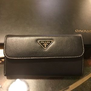 🖤Authentic Prada Wallet 🖤