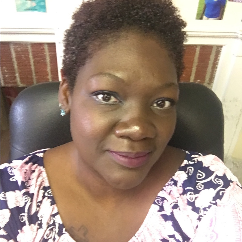 Meet your Posher, Veronica
