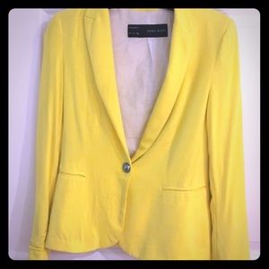 Yellow blazer