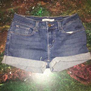 New High Waisted Vintage Levi Denim Shorts
